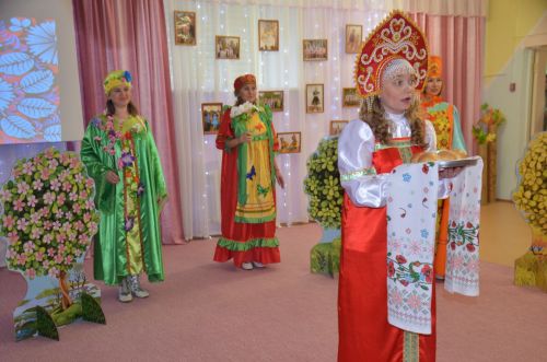 Между городскими детскими садами прошел конкурс «Дружная семья народов» (ФОТО)