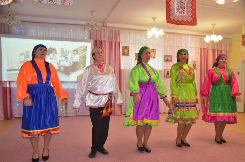 Между городскими детскими садами прошел конкурс «Дружная семья народов» (ФОТО)