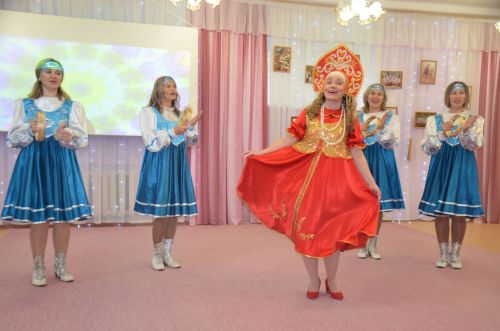 Между городскими детскими садами прошел конкурс «Дружная семья народов» (ФОТО)