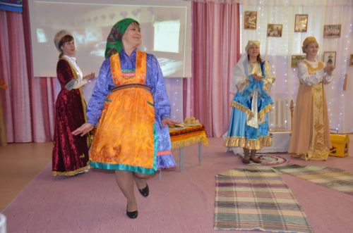 Между городскими детскими садами прошел конкурс «Дружная семья народов» (ФОТО)