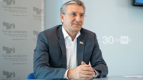 Депутат Госдумы Айрат Фаррахов обсудил тему возрождения вытрезвителей в программе Елены Малышевой «Жить здорово»