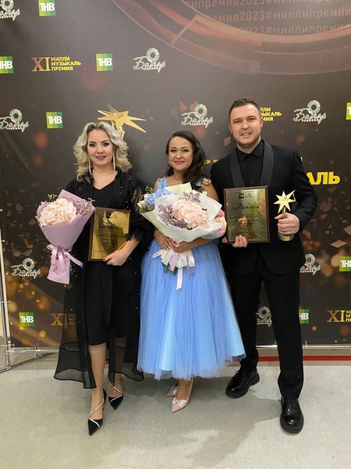 Якташыбыз Эльвира Әхмәтова – иң күп җиңү яулаган җыр сүзләре авторы