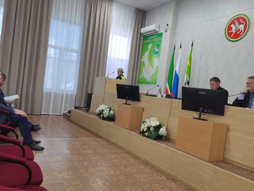 В Агрызе прошло заседание комиссии по обеспечению безопасности дорожного движения