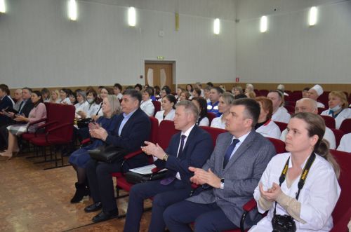 На итоговом заседании наградили лучших медиков Агрыза