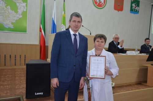 На итоговом заседании наградили лучших медиков Агрыза