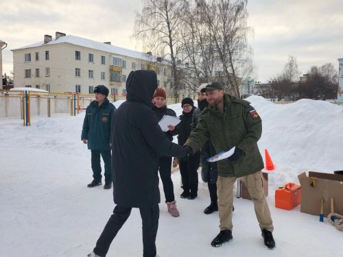 Центр «Форпост» провел военно-патриотическую игру для городских школьников