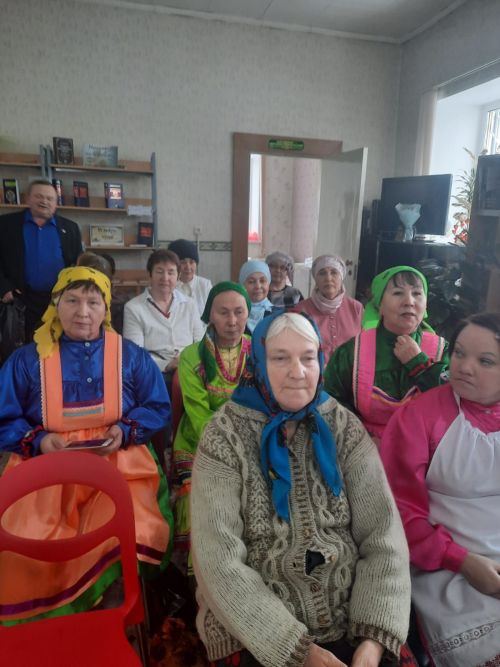 Любители поэзии в Агрызе воспели оду родному языку