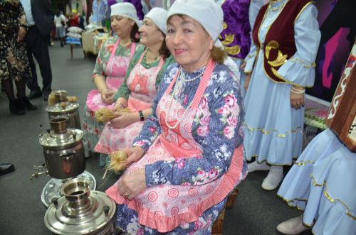 В Агрызе состоялся праздник, посвященный торжественному открытию Года национальных культур и традиций (ФОТОРЕПОРТАЖ)