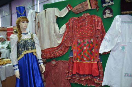 В Агрызе состоялся праздник, посвященный торжественному открытию Года национальных культур и традиций (ФОТОРЕПОРТАЖ)