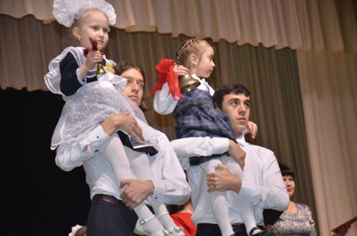 В Агрызском районе торжественно открыли Год педагога и наставника (БОЛЬШОЙ ФОТОРЕПОРТАЖ)