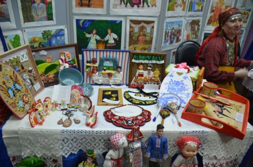 В Агрызе состоялся праздник, посвященный торжественному открытию Года национальных культур и традиций (ФОТОРЕПОРТАЖ)