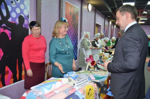 В Агрызе состоялся праздник, посвященный торжественному открытию Года национальных культур и традиций (ФОТОРЕПОРТАЖ)