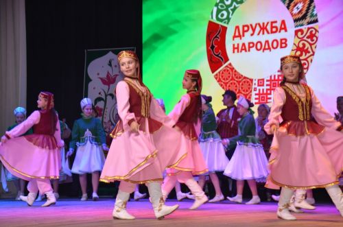 В Агрызе состоялся праздник, посвященный торжественному открытию Года национальных культур и традиций (ФОТОРЕПОРТАЖ)