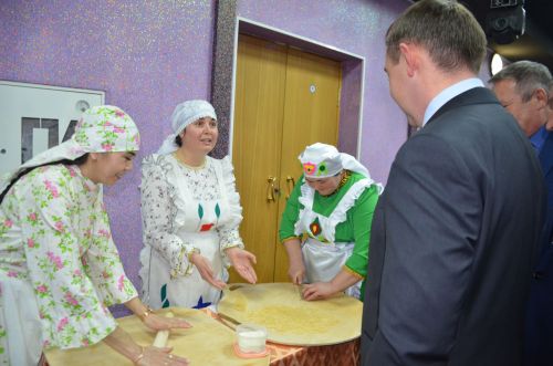 В Агрызе состоялся праздник, посвященный торжественному открытию Года национальных культур и традиций (ФОТОРЕПОРТАЖ)