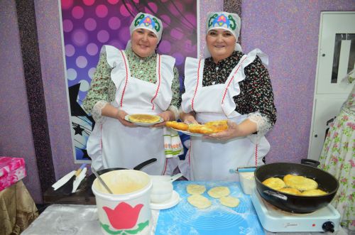 В Агрызе состоялся праздник, посвященный торжественному открытию Года национальных культур и традиций (ФОТОРЕПОРТАЖ)