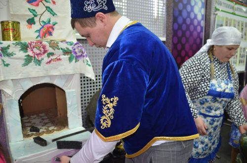 В Агрызе состоялся праздник, посвященный торжественному открытию Года национальных культур и традиций (ФОТОРЕПОРТАЖ)