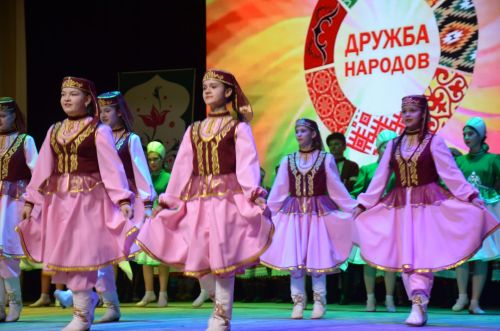 В Агрызе состоялся праздник, посвященный торжественному открытию Года национальных культур и традиций (ФОТОРЕПОРТАЖ)