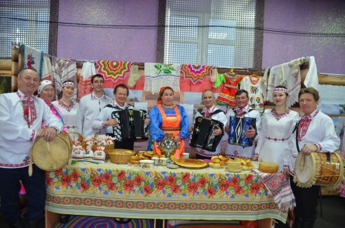 В Агрызе состоялся праздник, посвященный торжественному открытию Года национальных культур и традиций (ФОТОРЕПОРТАЖ)