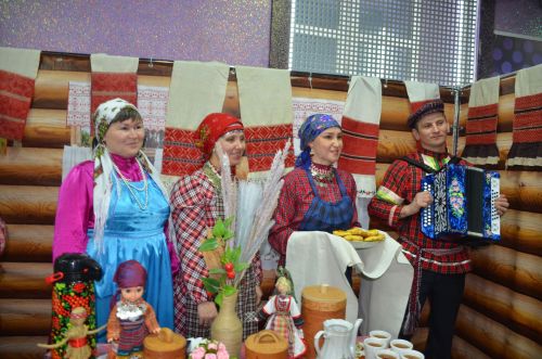В Агрызе состоялся праздник, посвященный торжественному открытию Года национальных культур и традиций (ФОТОРЕПОРТАЖ)