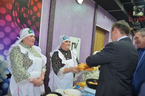В Агрызе состоялся праздник, посвященный торжественному открытию Года национальных культур и традиций (ФОТОРЕПОРТАЖ)