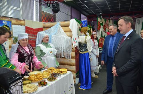В Агрызе состоялся праздник, посвященный торжественному открытию Года национальных культур и традиций (ФОТОРЕПОРТАЖ)