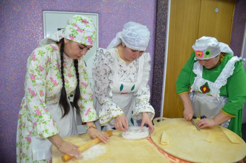 В Агрызе состоялся праздник, посвященный торжественному открытию Года национальных культур и традиций (ФОТОРЕПОРТАЖ)