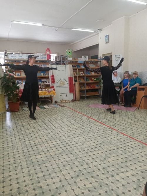 Центральная библиотека одними из первых отпраздновала «Навруз» (ФОТО)
