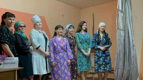 Иж-Бубый сәхнәсендә – “Әниләр һәм бәбиләр”