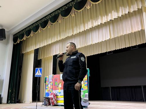 Агрызским школьникам показали спектакль по ПДД