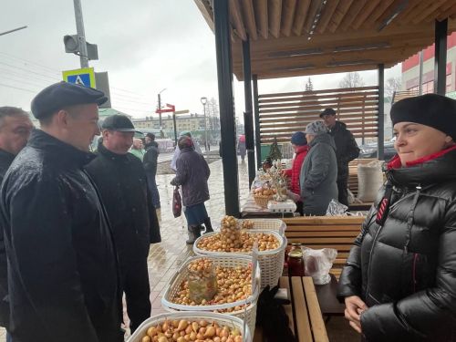 Широким ассортиментом радует агрызцев весенняя ярмарка (ФОТОРЕПОРТАЖ)
