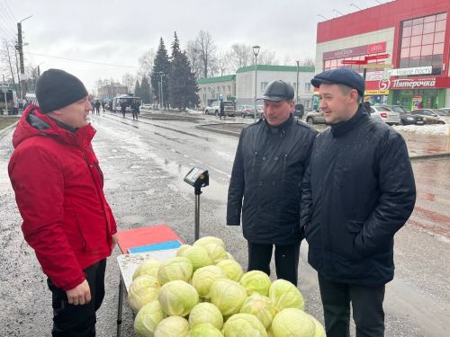 Широким ассортиментом радует агрызцев весенняя ярмарка (ФОТОРЕПОРТАЖ)
