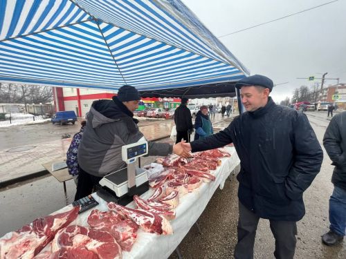 Широким ассортиментом радует агрызцев весенняя ярмарка (ФОТОРЕПОРТАЖ)