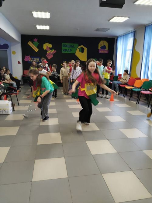 В «Алмалах» прошли веселые старты «Дорожный дозор»