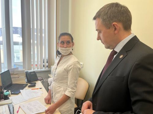 Ленар Нургаянов с рабочим визитом посетил поликлинику