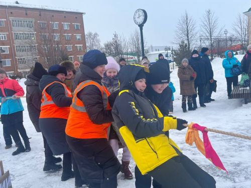 На Привокзальной площади Агрыза отметили Масленицу (ФОТО)
