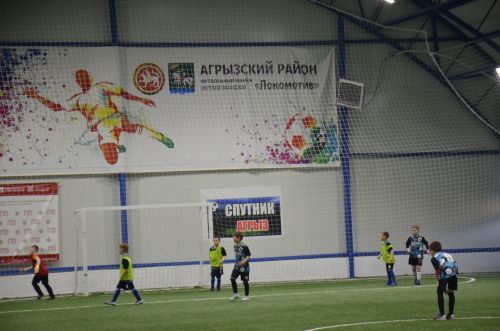 В Агрызе стартовали соревнования по мини-футболу на Кубок РТ (ФОТОРЕПОРТАЖ)
