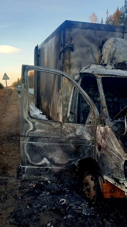 Недалеко от Агрыза полностью сгорел грузовик