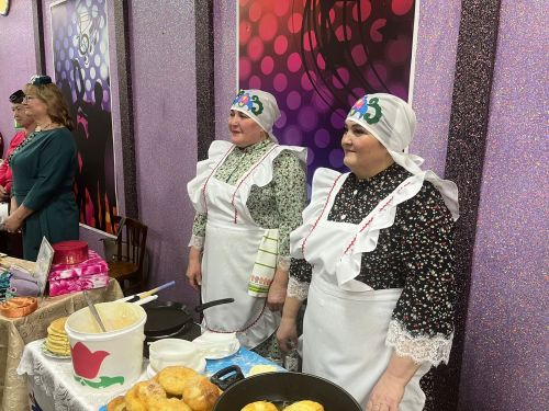 Год национальных культур и традиций в Агрызе открыли богатой выставкой «культурного кода» (ФОТОРЕПОРТАЖ)