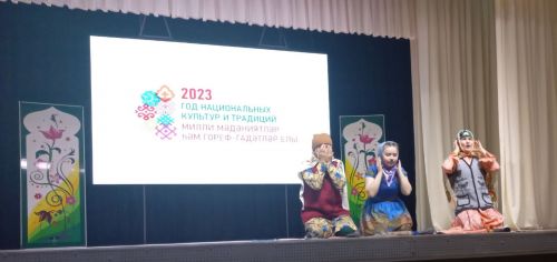 Год национальных культур и традиций в Агрызе открыли богатой выставкой «культурного кода» (ФОТОРЕПОРТАЖ)