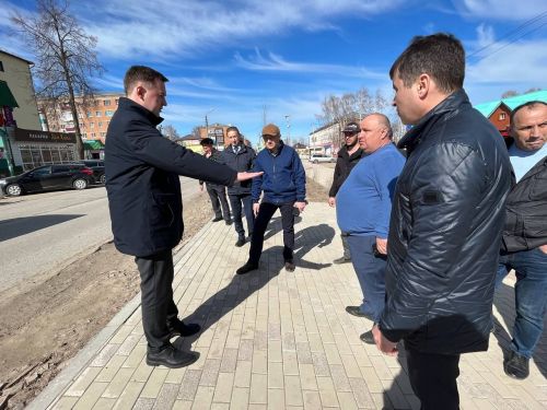 Ленар Нургаянов провел пешее совещание по Агрызу (ФОТО)