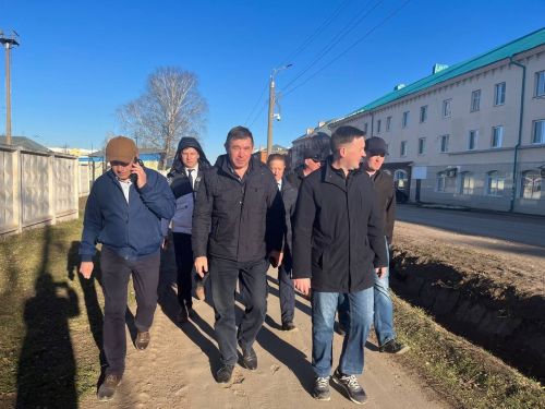 Ленар Нургаянов провел еще одно пешее совещание по Агрызу (ФОТОРЕПОРТАЖ)