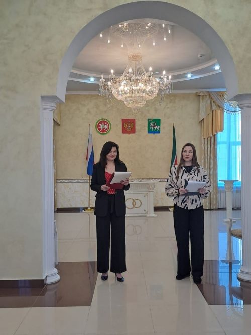 Агрызцам в торжественной обстановке вручили первые паспорта