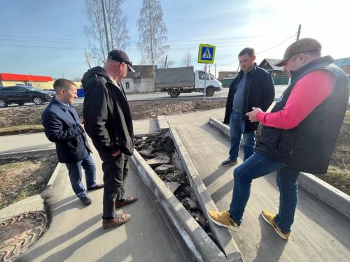 Ленар Нургаянов провел пешее совещание по нижней части Агрыза (ФОТОРЕПОРТАЖ)