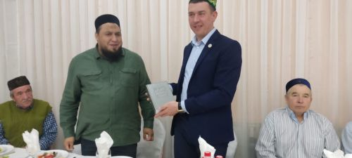 Район кулланучылар җәмгыяте ифтар мәҗлесе уздырды