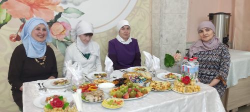 Район кулланучылар җәмгыяте ифтар мәҗлесе уздырды