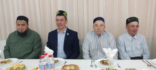 Район кулланучылар җәмгыяте ифтар мәҗлесе уздырды