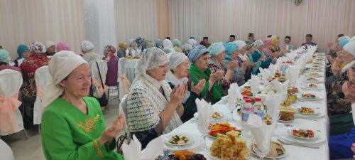 Район кулланучылар җәмгыяте ифтар мәҗлесе уздырды