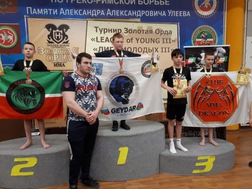 Агрызцы достойно показали себя в турнире по ММА Лига Молодых