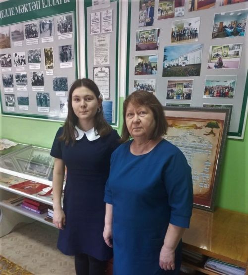Лениза Зигангараева заняла 1 место в конкурсе «Моя семья в истории страны»