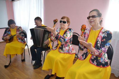 Әгерҗедә сукырлар җәмгыяте әгъзалары белән очрашу узды